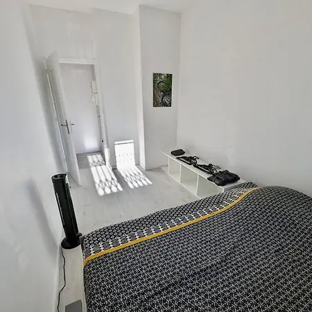 Magnifique T2 Refait A Neuf - Calme & Equipe Avec Parking Apartment *