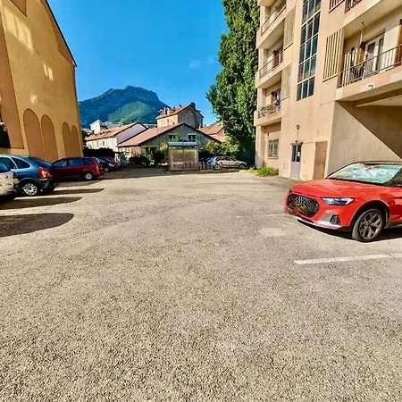 Daire Magnifique T2 Refait A Neuf - Calme & Equipe Avec Parking Grenoble